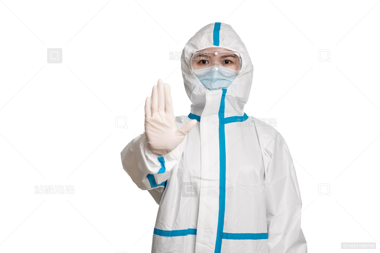 身穿防护服的医务人员摆出禁止手势