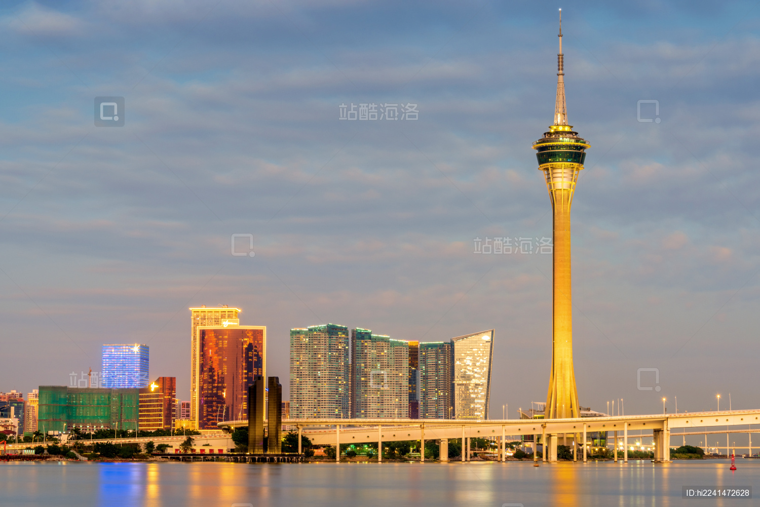 中国澳门旅游塔日暮风光