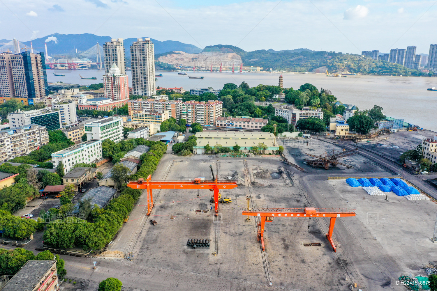 航拍中国福建福州马尾港作业区港口风光