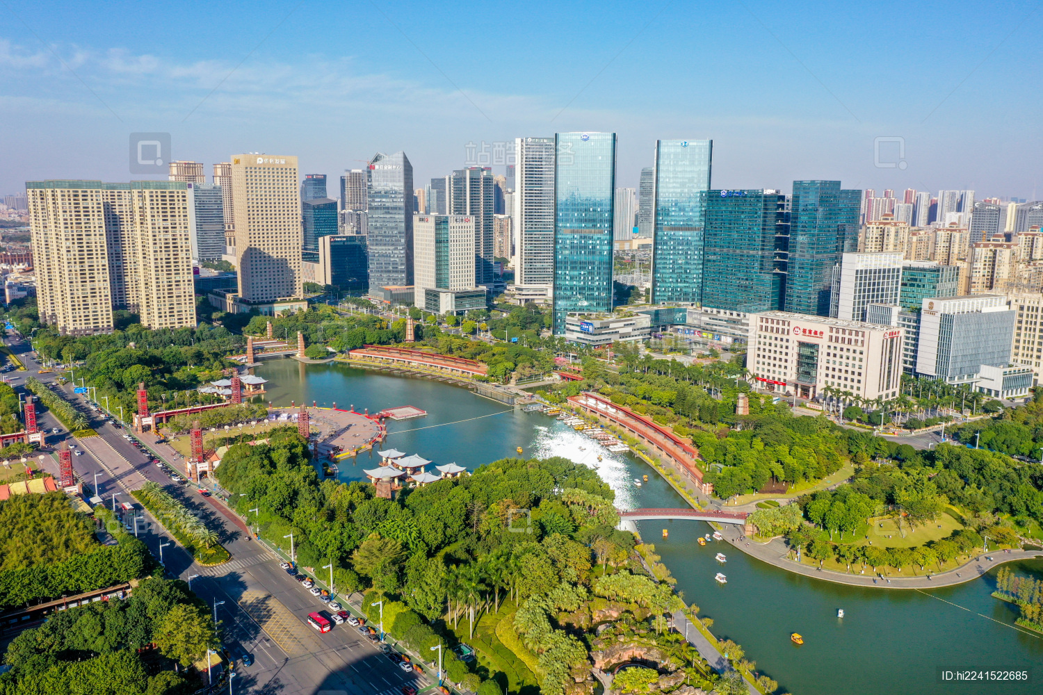 航拍中国广东佛山千灯湖公园湖泊水体景观