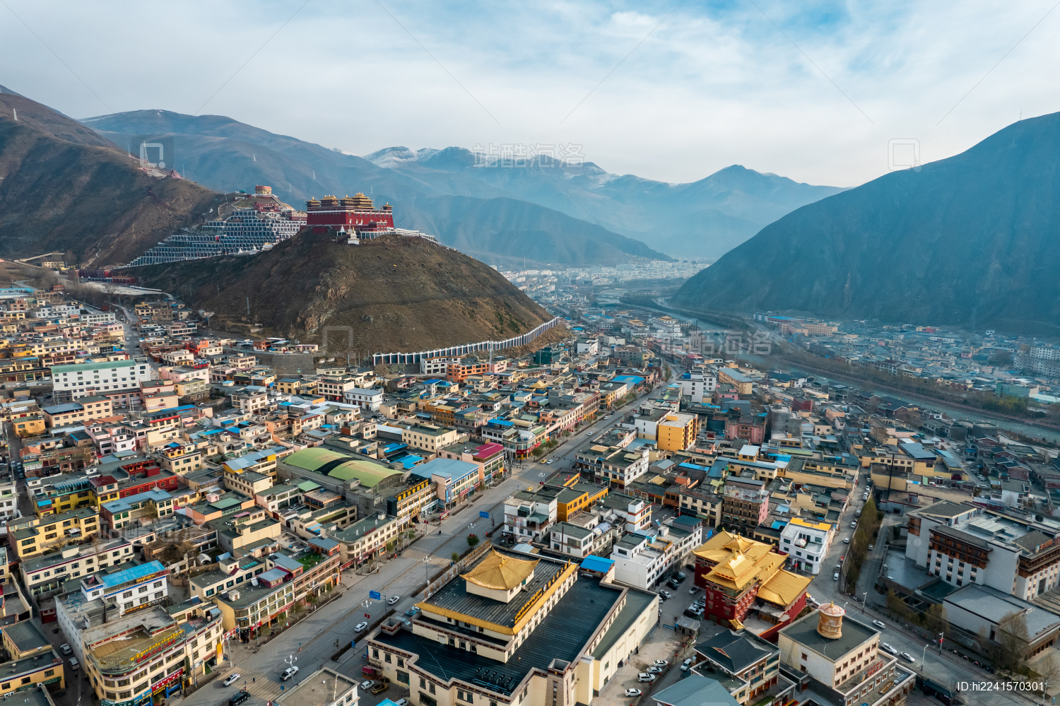 中国青海玉树城市结古寺地标建筑风光航拍