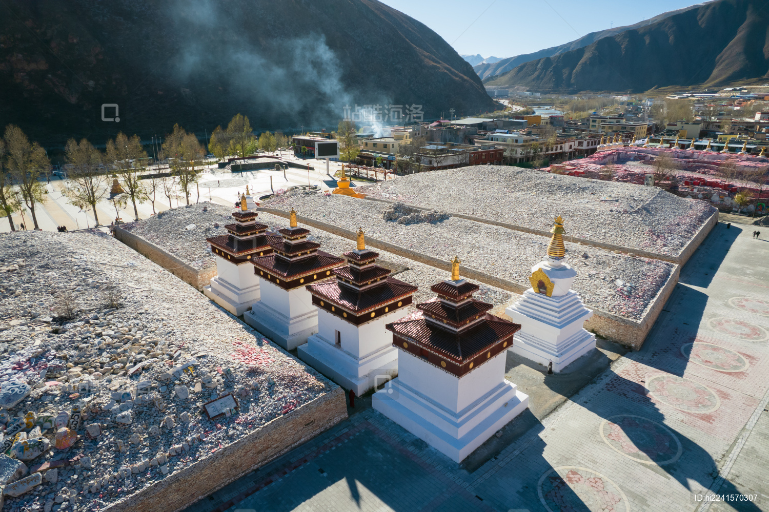 中国青海玉树市新寨嘉那嘛呢石经城嘛尼石堆