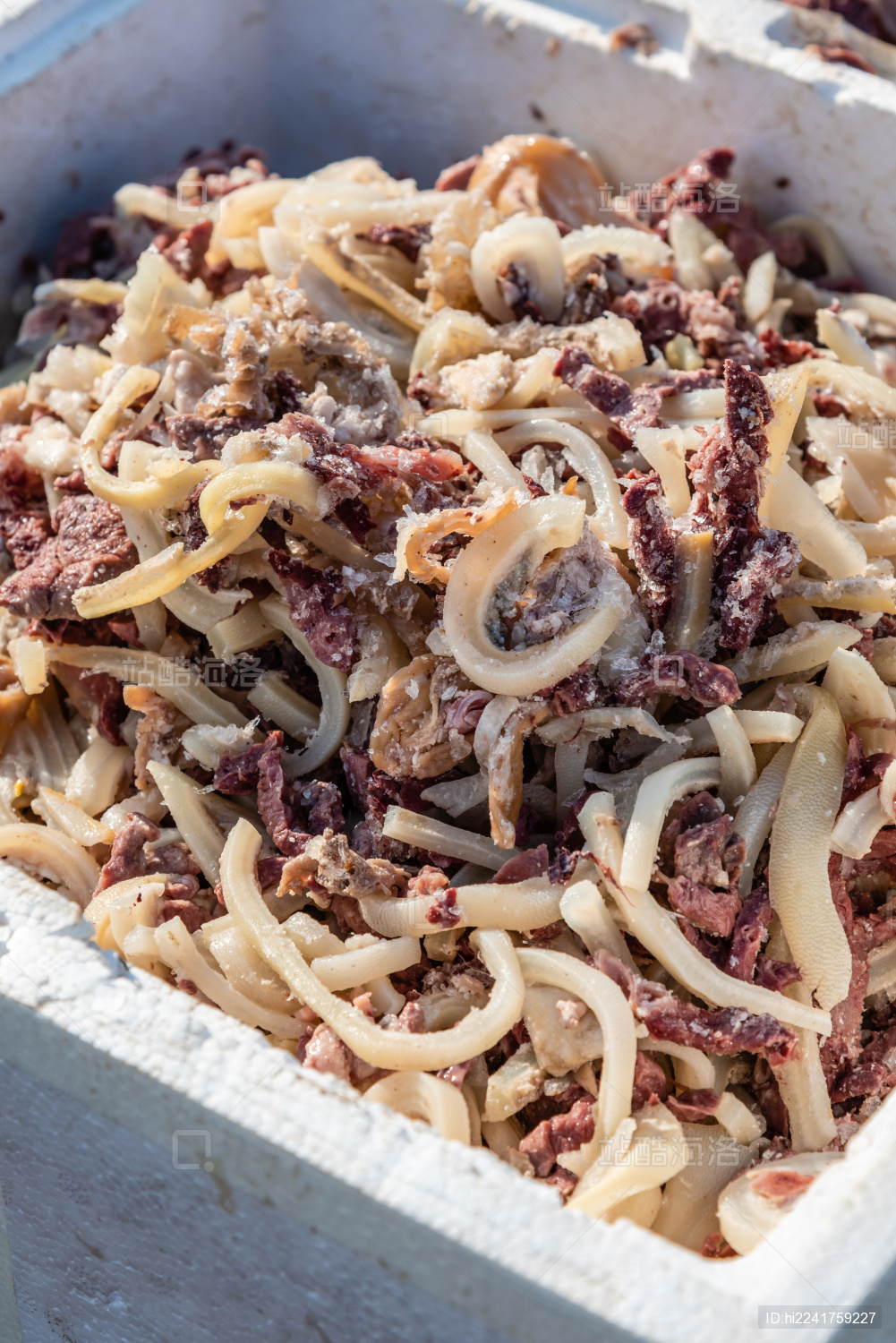 中国农村大集市场上的一堆羊杂