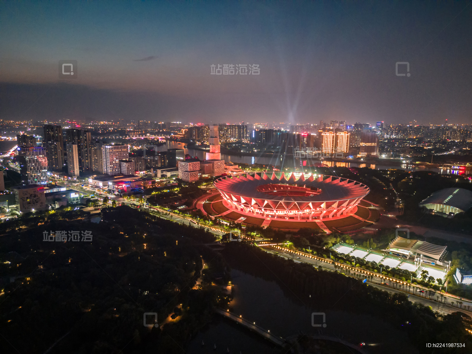 中国佛山世纪莲灯光秀夜景航拍