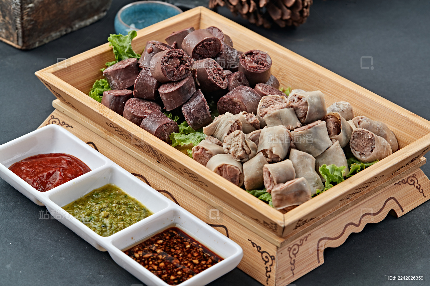 蘸汁蒜香双拼肠（肥羊蒜肠 灌羊血肠）