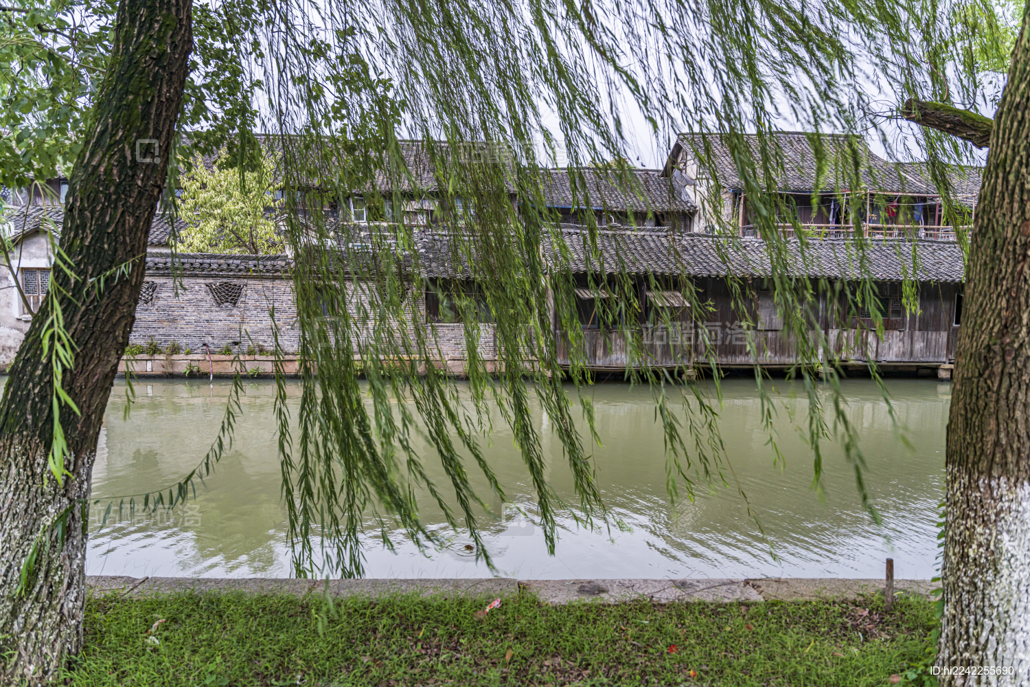 浙江嘉兴乌镇东栅江南水乡老桥水流