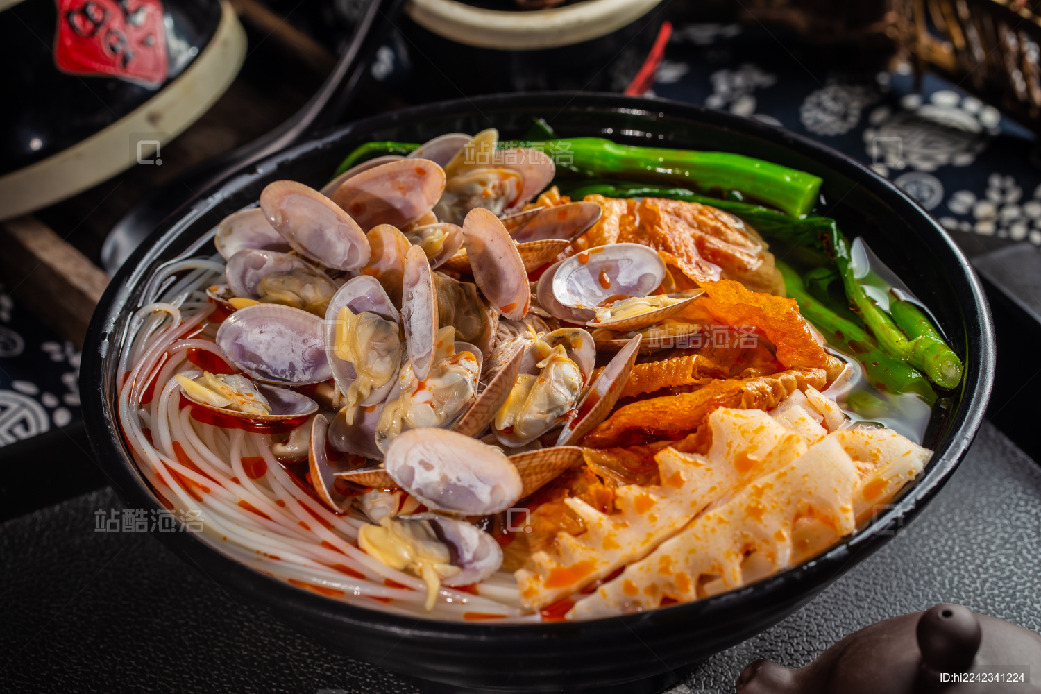 花甲螺蛳粉美食