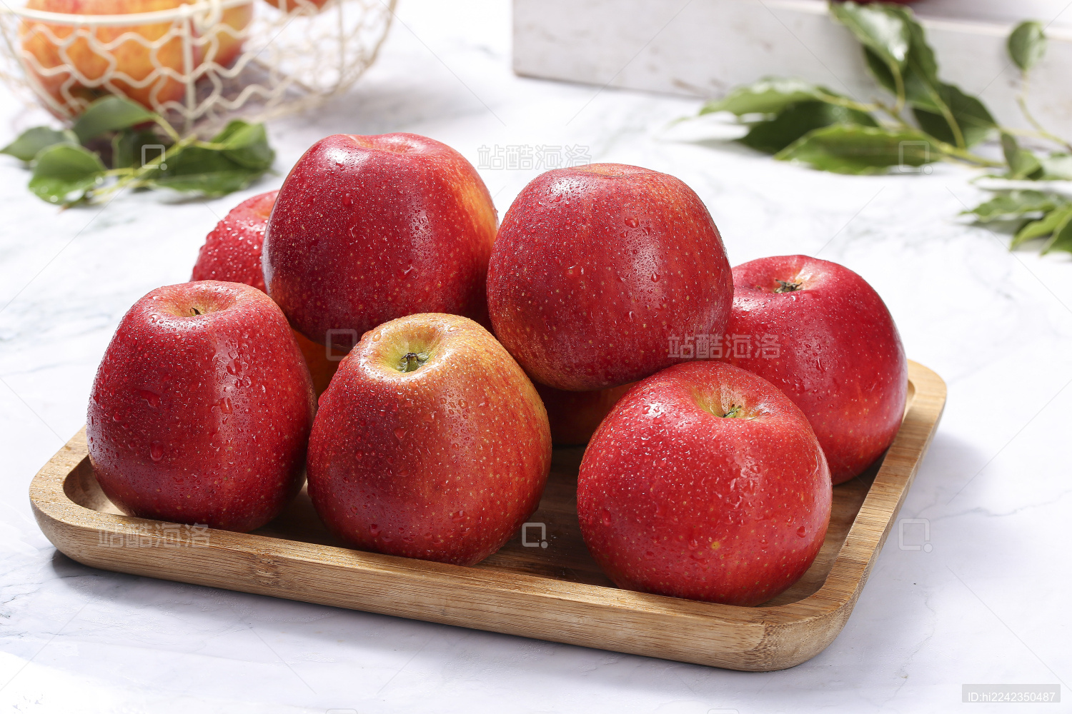 浅底上的高原红苹果