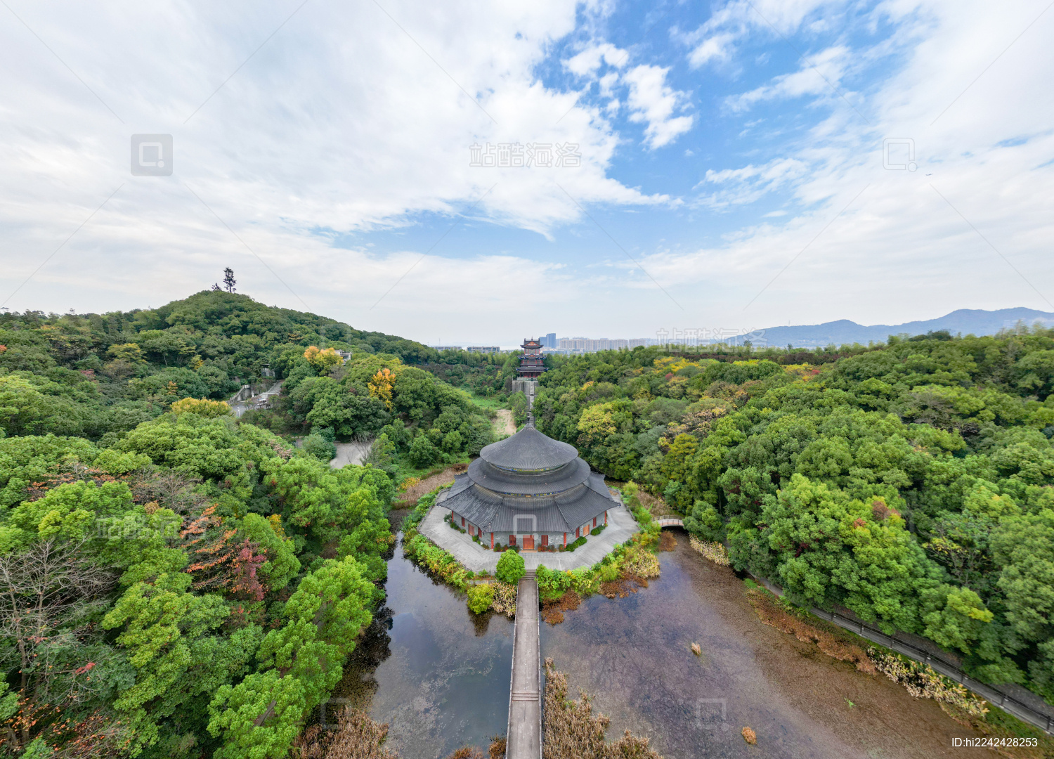 航拍视角下的杭州萧山东方文化园之天宫