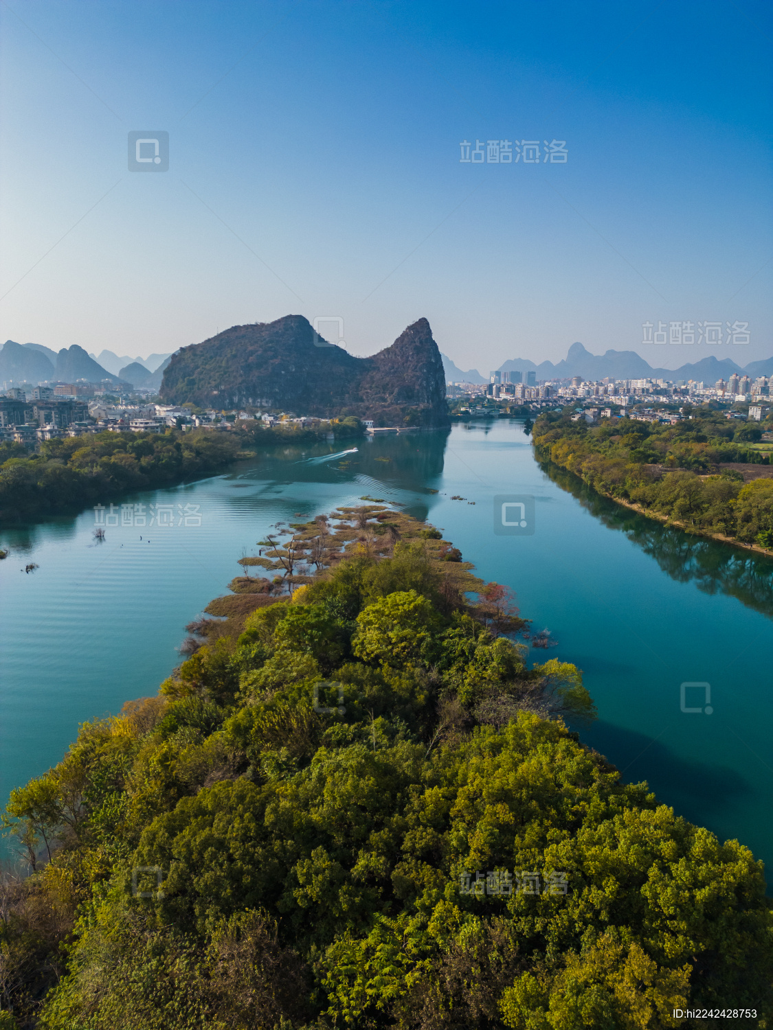 广西桂林斗鸡山风光