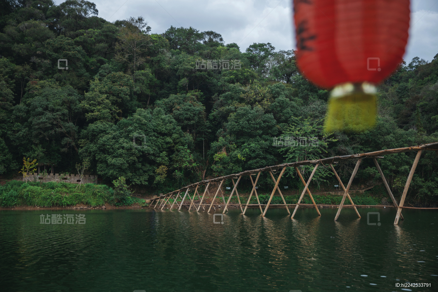 江西省婺源县漳村的板凳桥