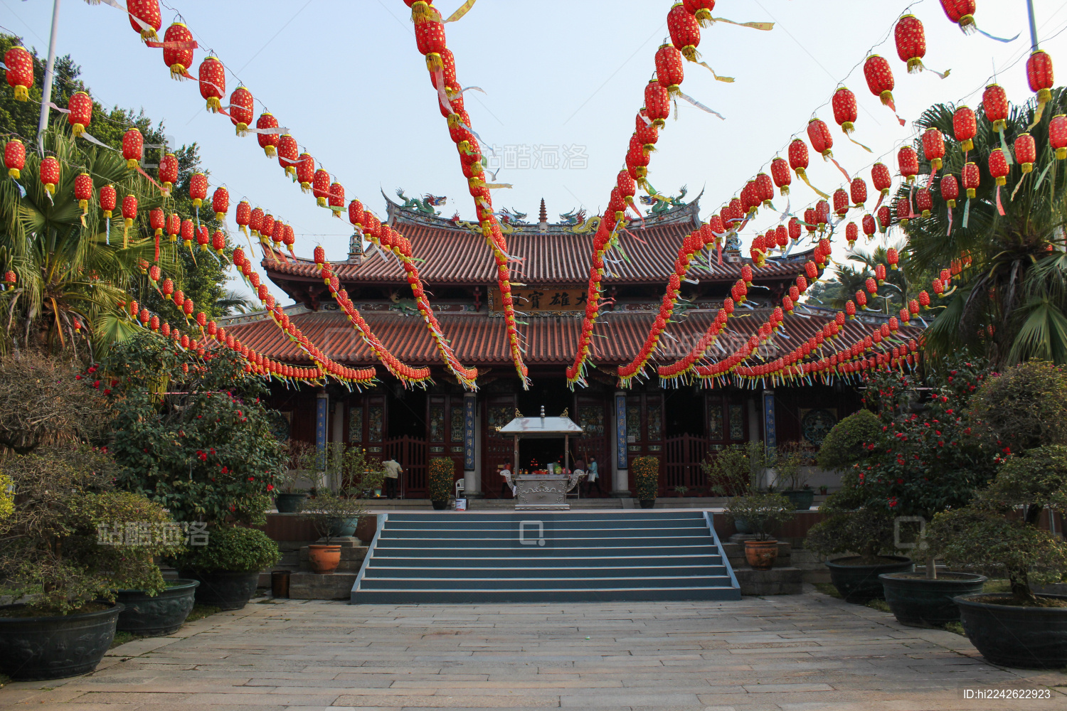 漳州南山寺寺庙大门