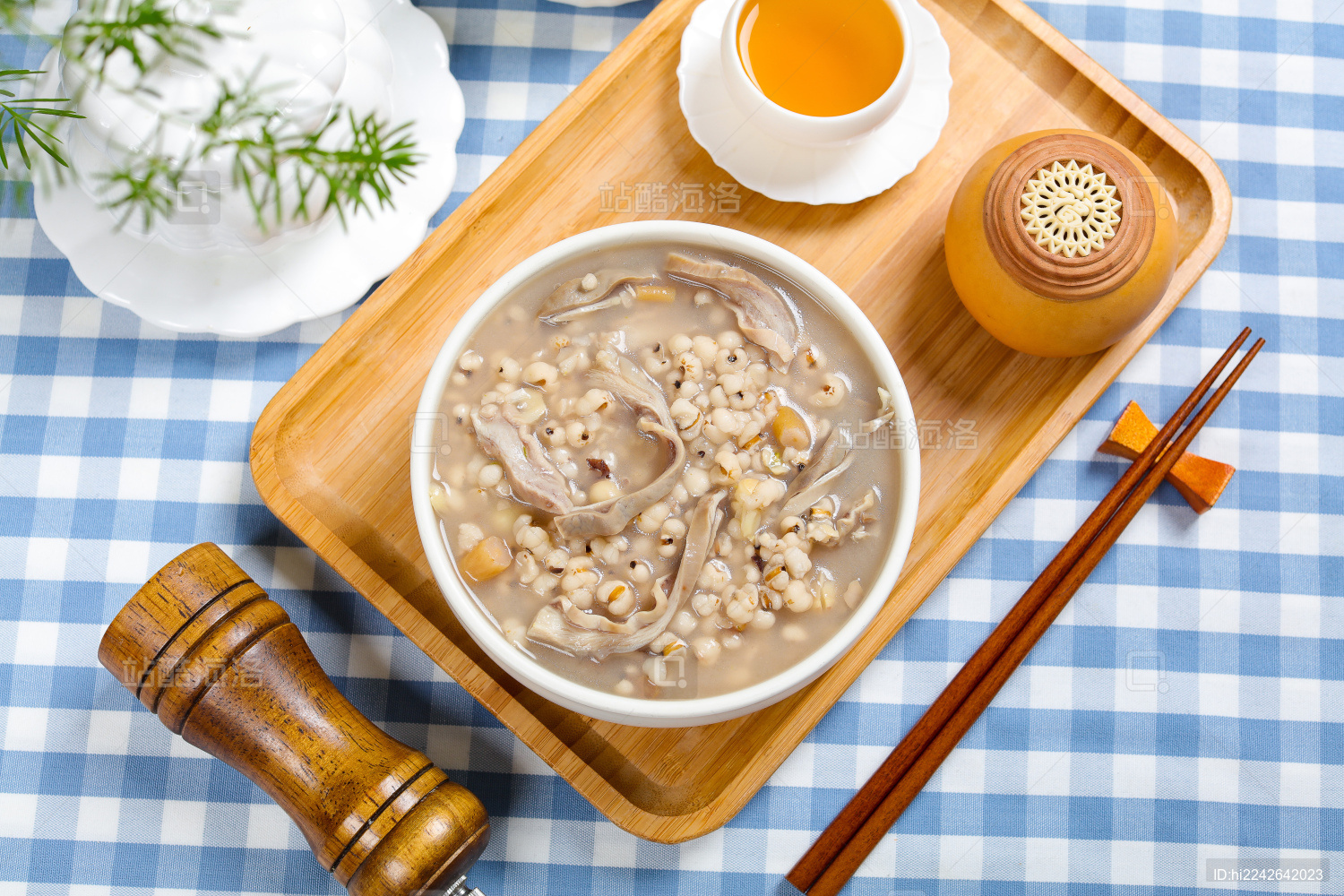 土茯苓薏米汤怎么做_土茯苓薏米汤的做法_豆果美食