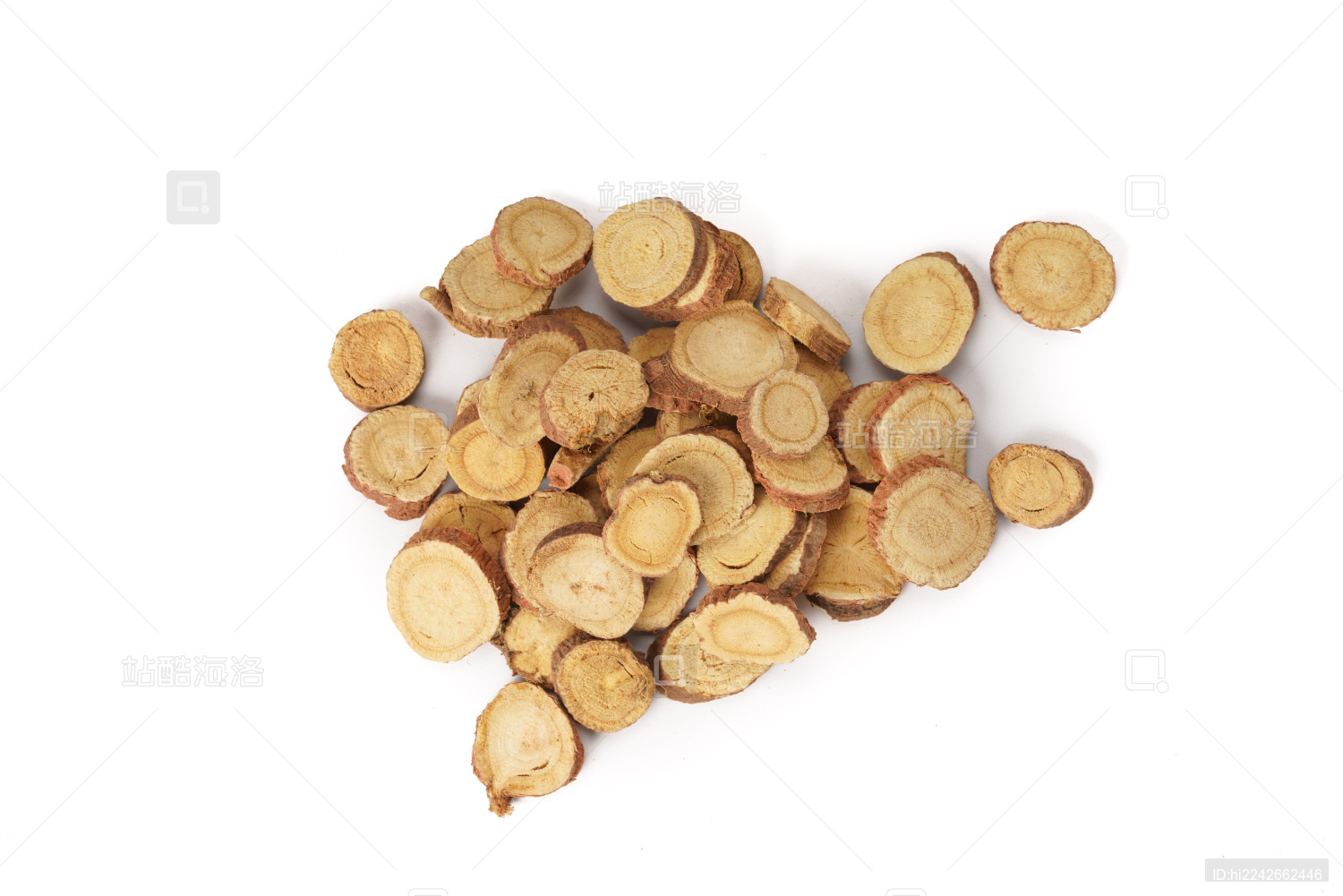 白色背景下一堆切开的甘草片_站酷海洛_正版图片_视频_字体_音乐素材