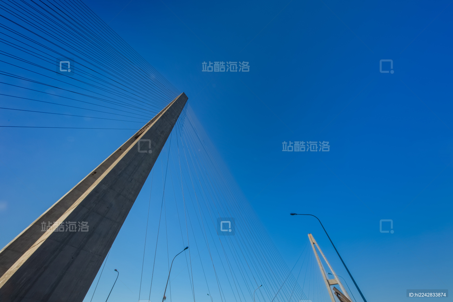 天津市滨海新区滨海大道斜拉索大桥建筑