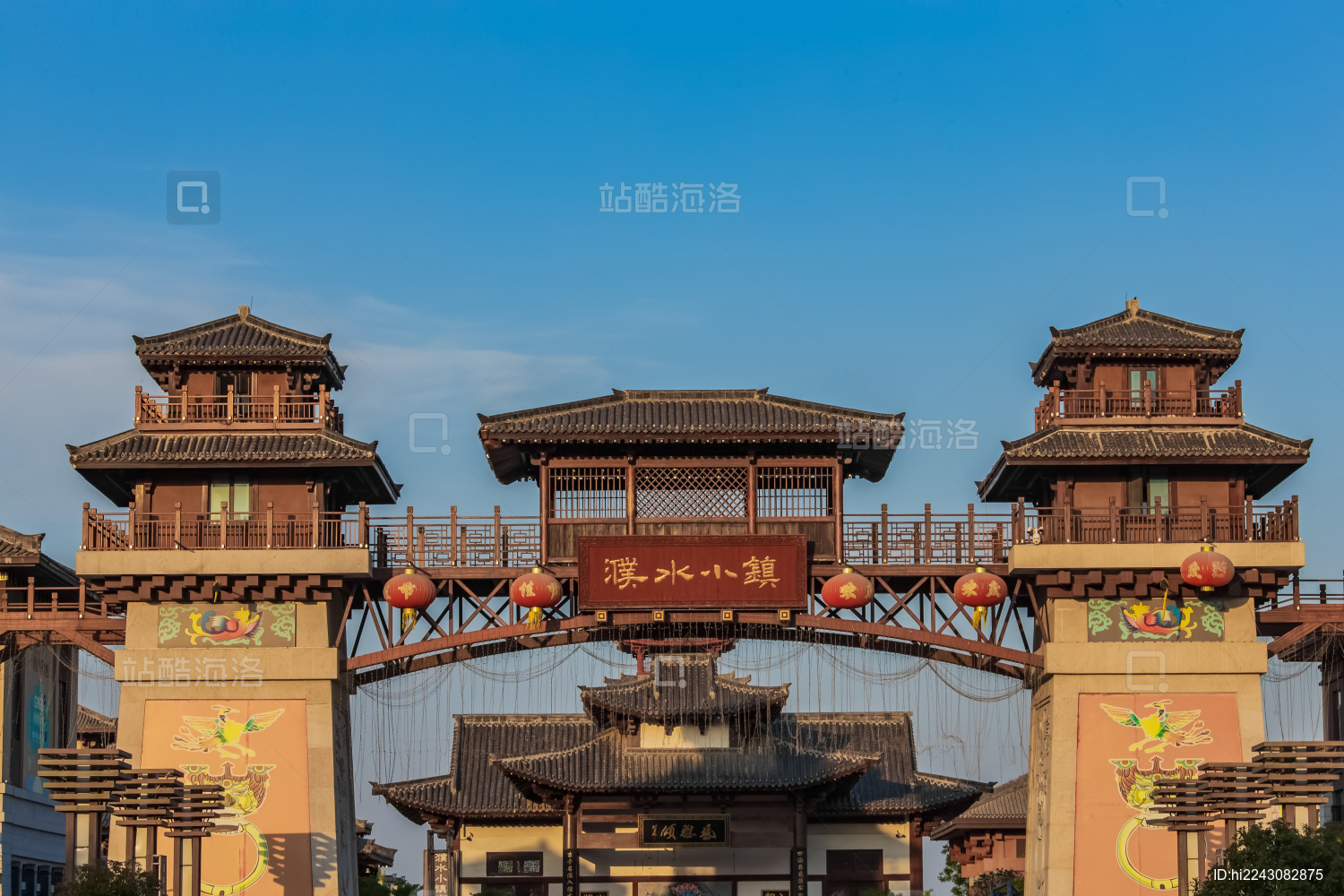 中国河南省濮阳市濮水小镇木雕楼园林建筑