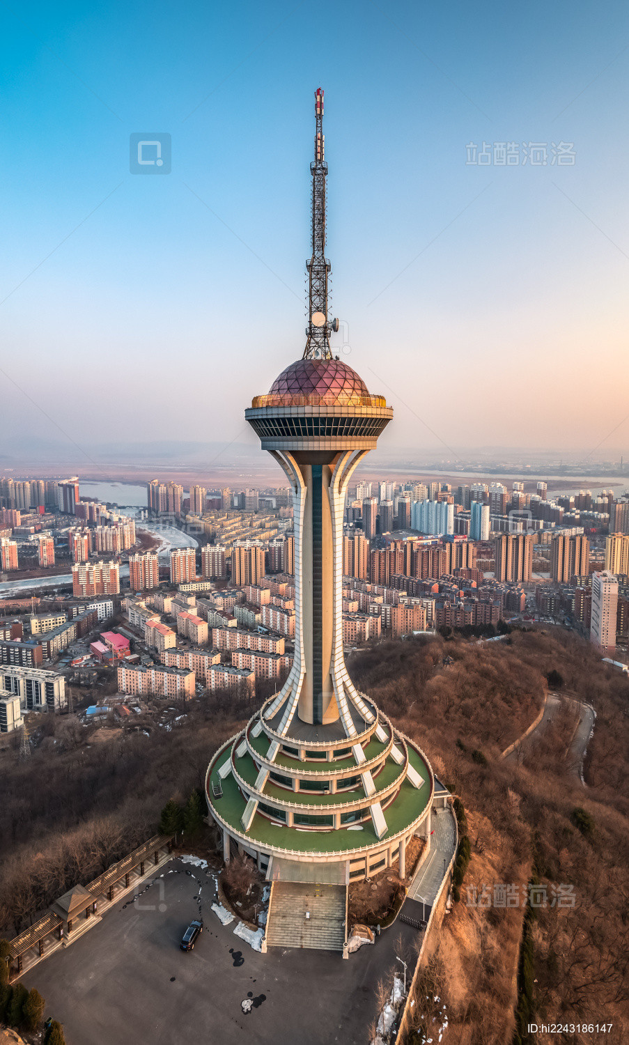 辽宁丹东市黄海明珠电视塔城市风光航拍