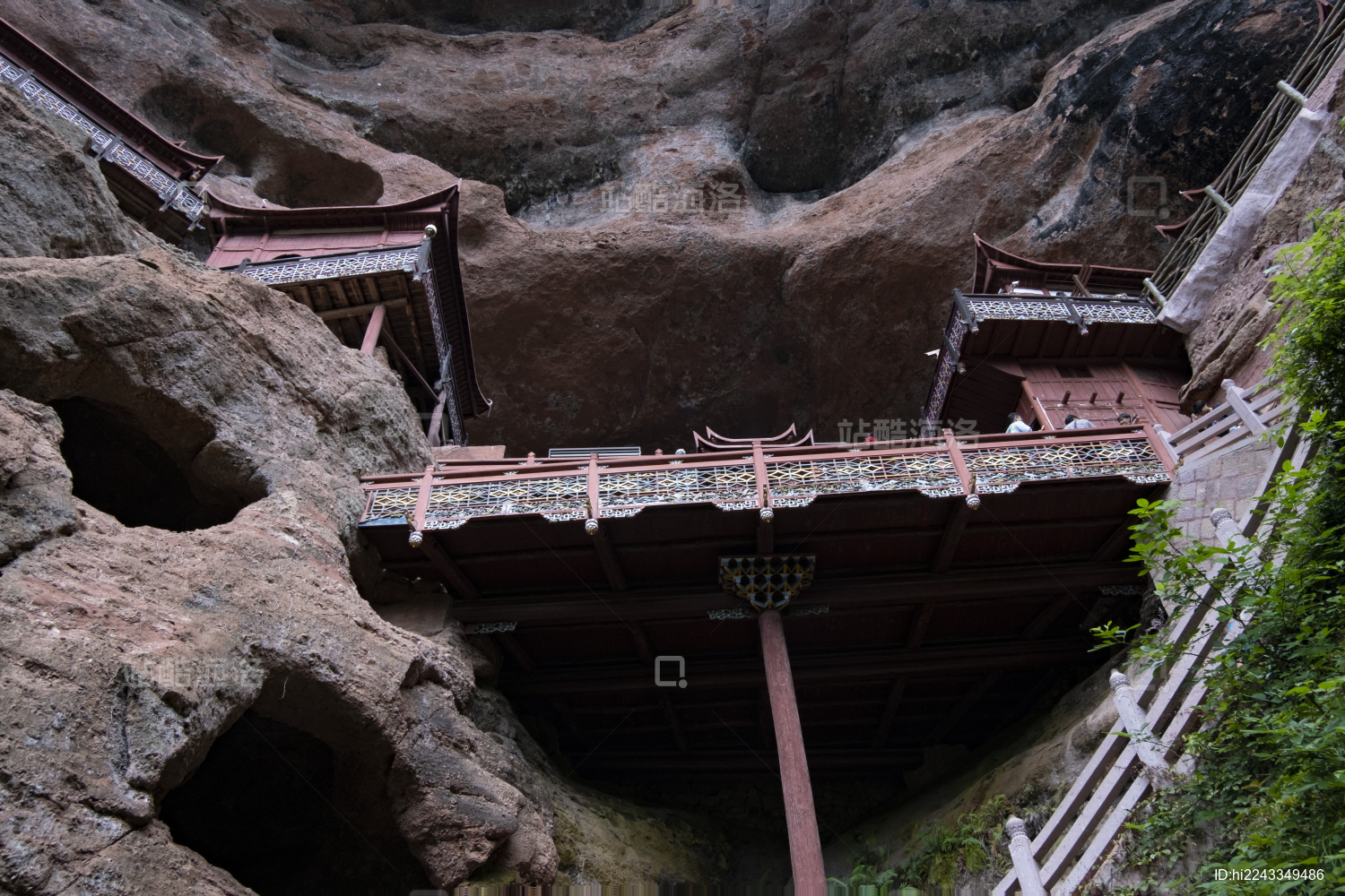 福建省三明市泰宁县大金湖甘露悬空寺