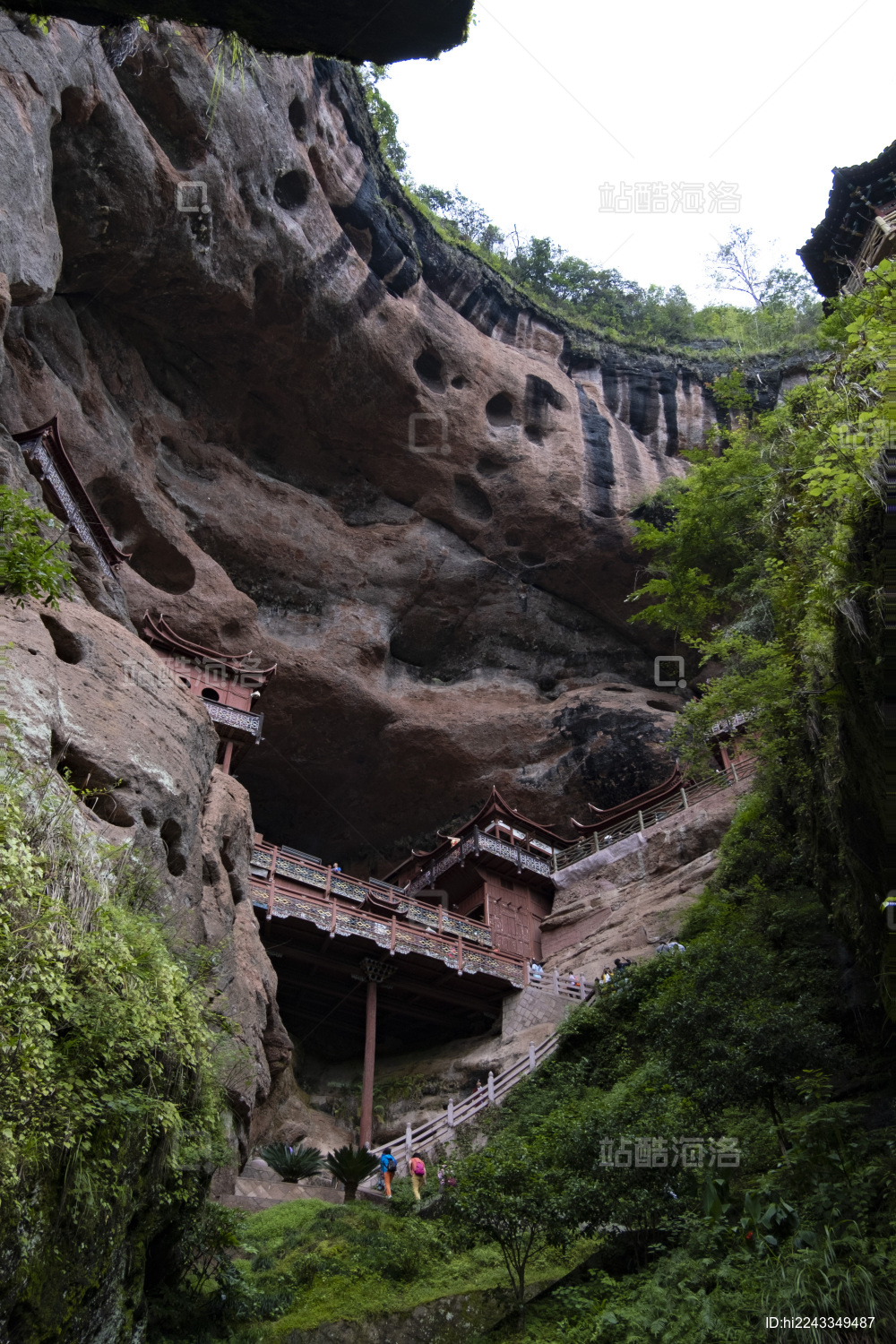 福建省三明市泰宁县大金湖甘露悬空寺