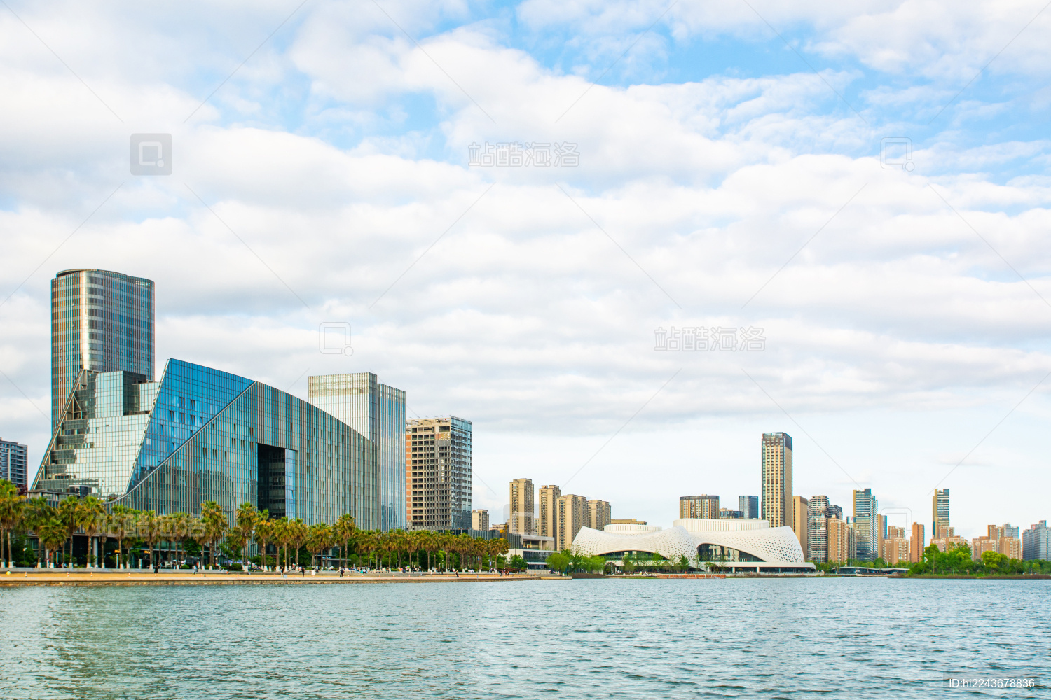 浙江杭州钱塘区下沙金沙湖畔建筑