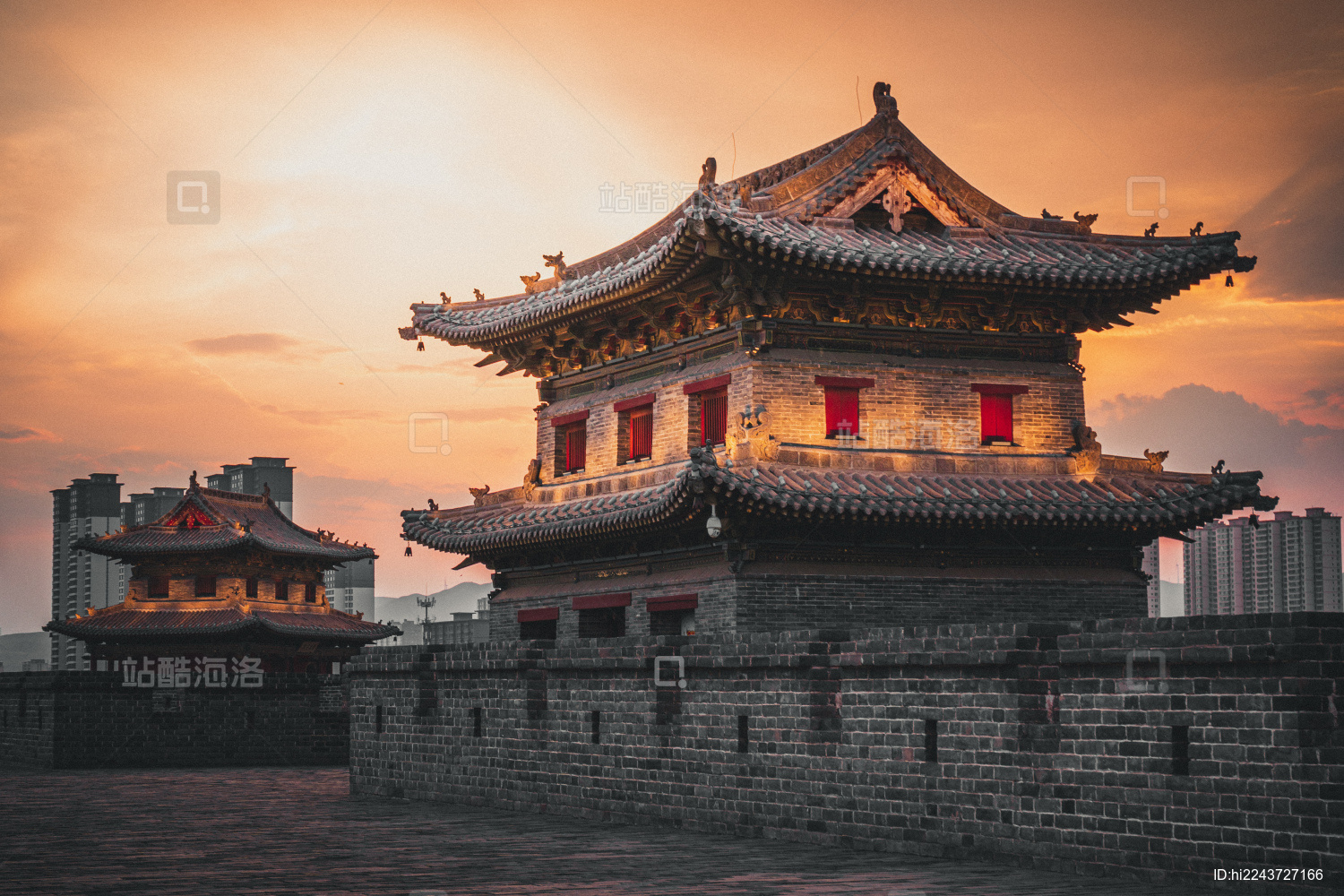 中国山西大同古城城楼黄昏