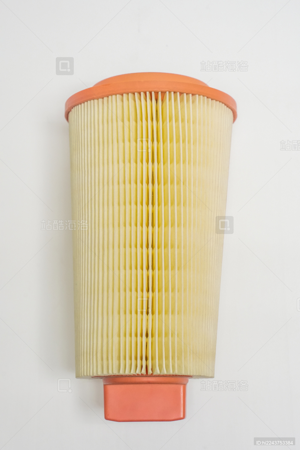 白色背景孤立的适用奔驰的汽车空气滤清器