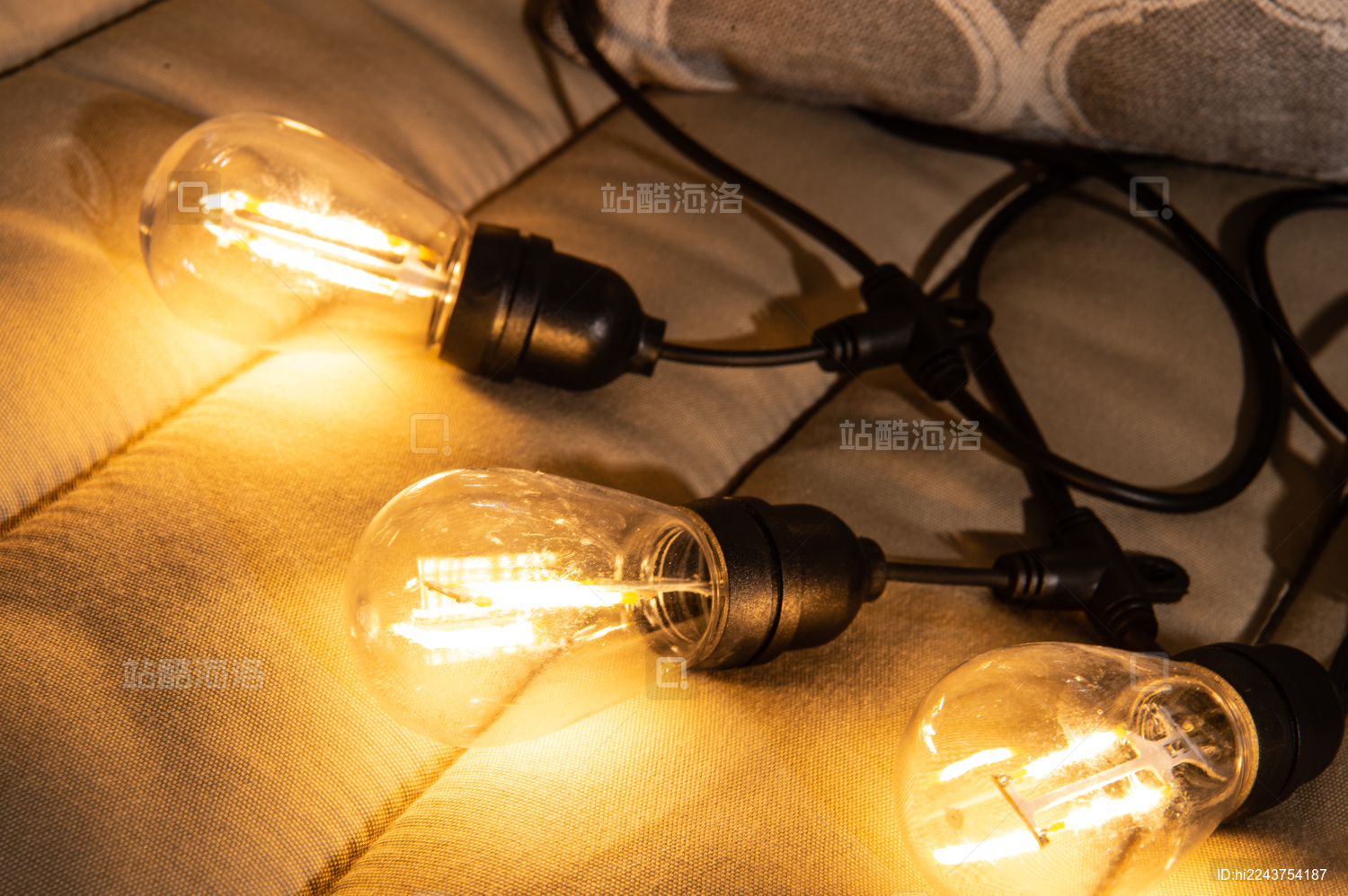 会发亮的太阳能LED串灯 _站酷海洛_正版图片_视频_字体_音乐素材交易平台_站酷旗下品牌