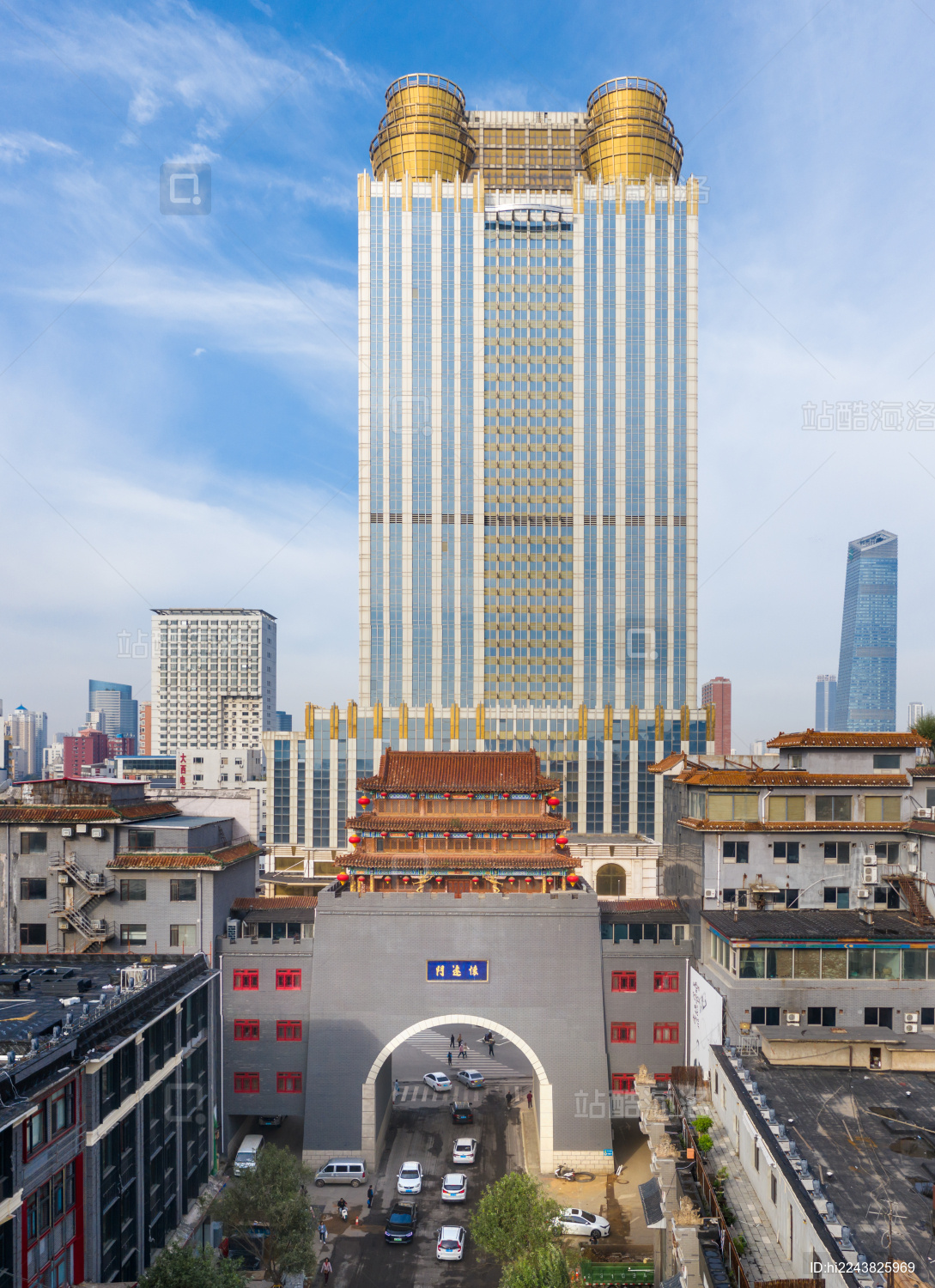 中国辽宁沈阳怀远门航拍图