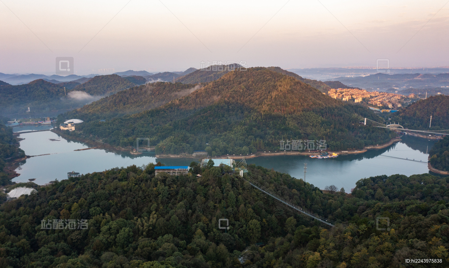 航拍湖南长沙天心区跳马镇晨雾景观