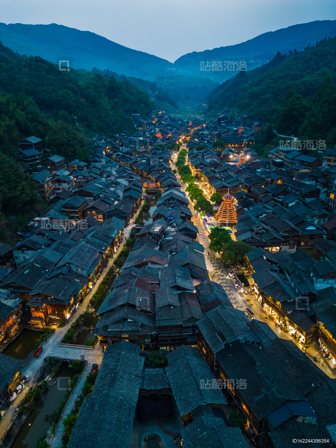 贵州肇兴侗寨夜景