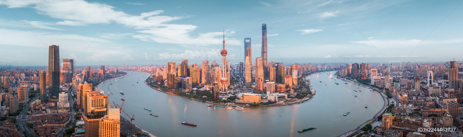 上海浦东陆家嘴城市天际线航拍全景风光