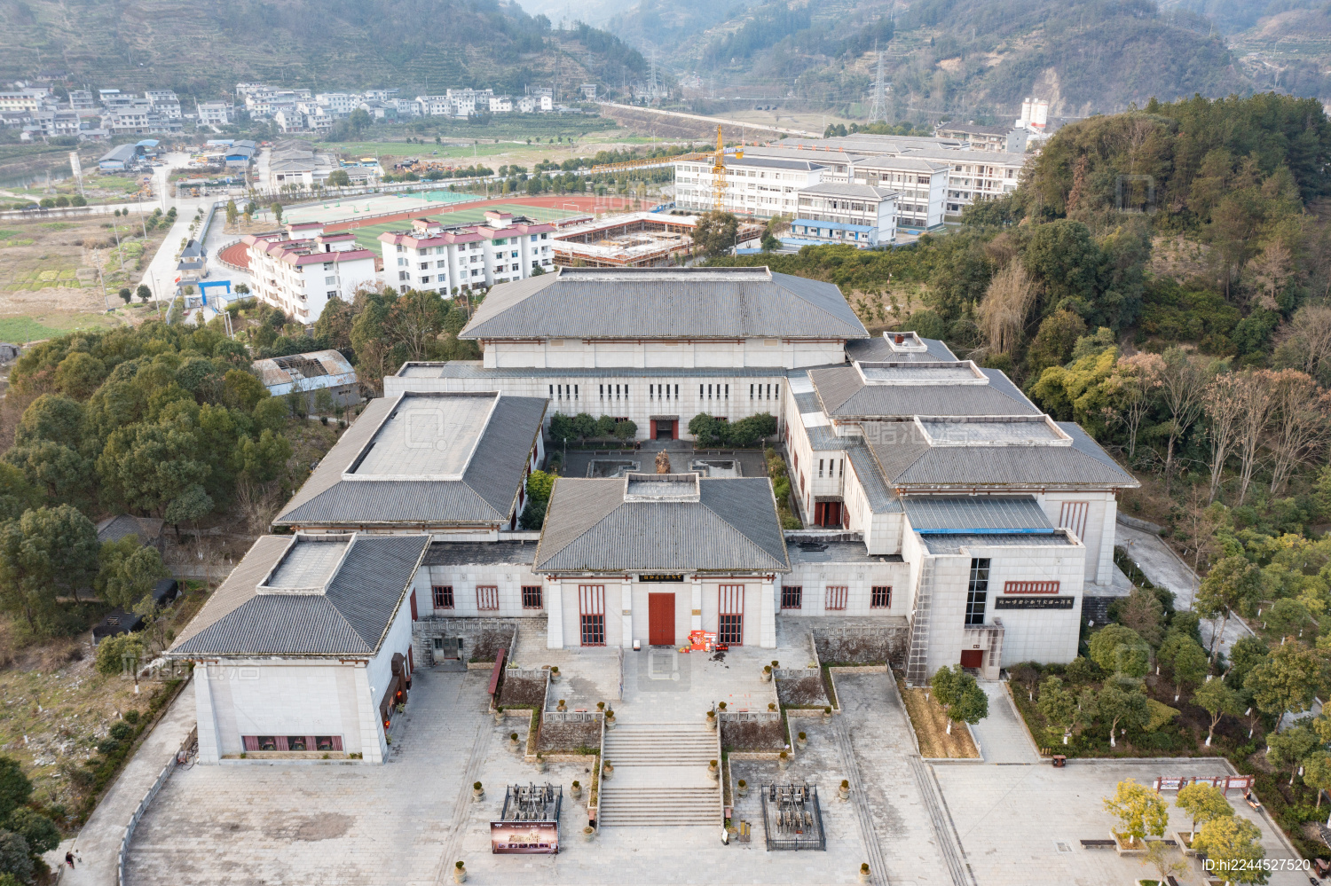 航拍湖南湘西龙山县里耶秦简博物馆