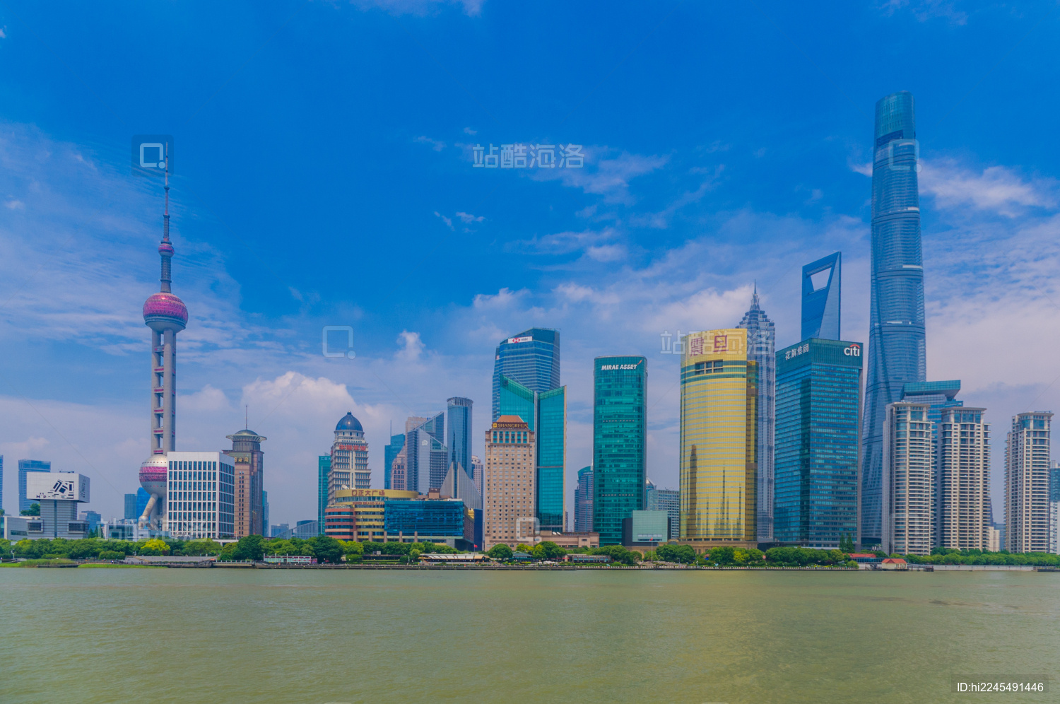 上海浦东新区陆家嘴中央商务区城市天际线