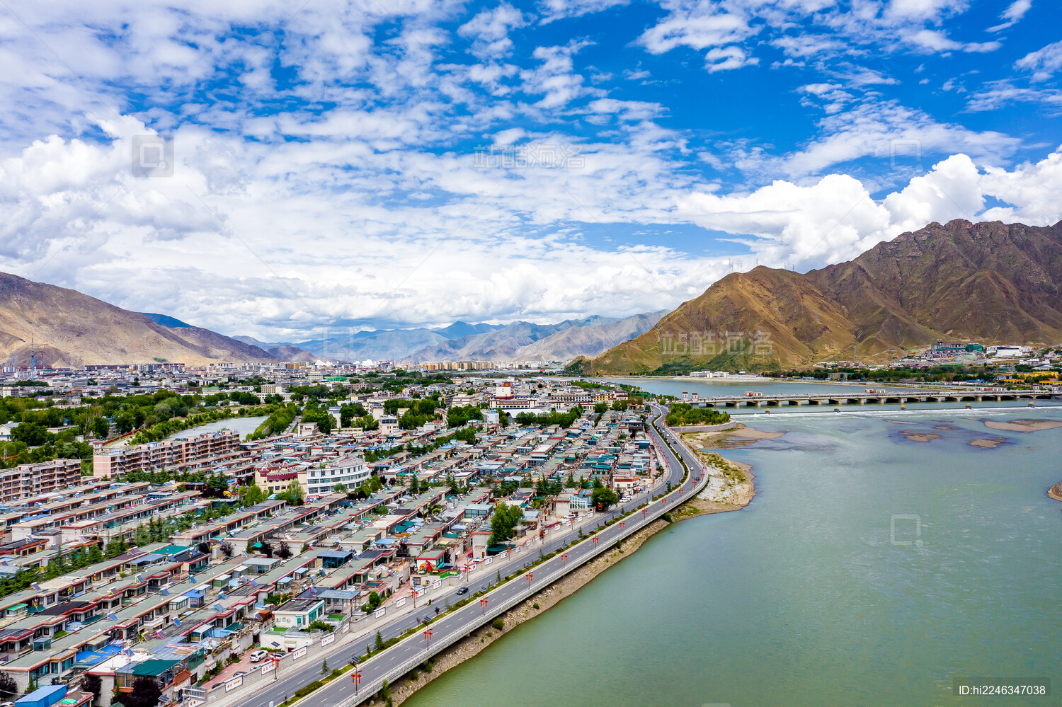 中国西藏拉萨城市航拍