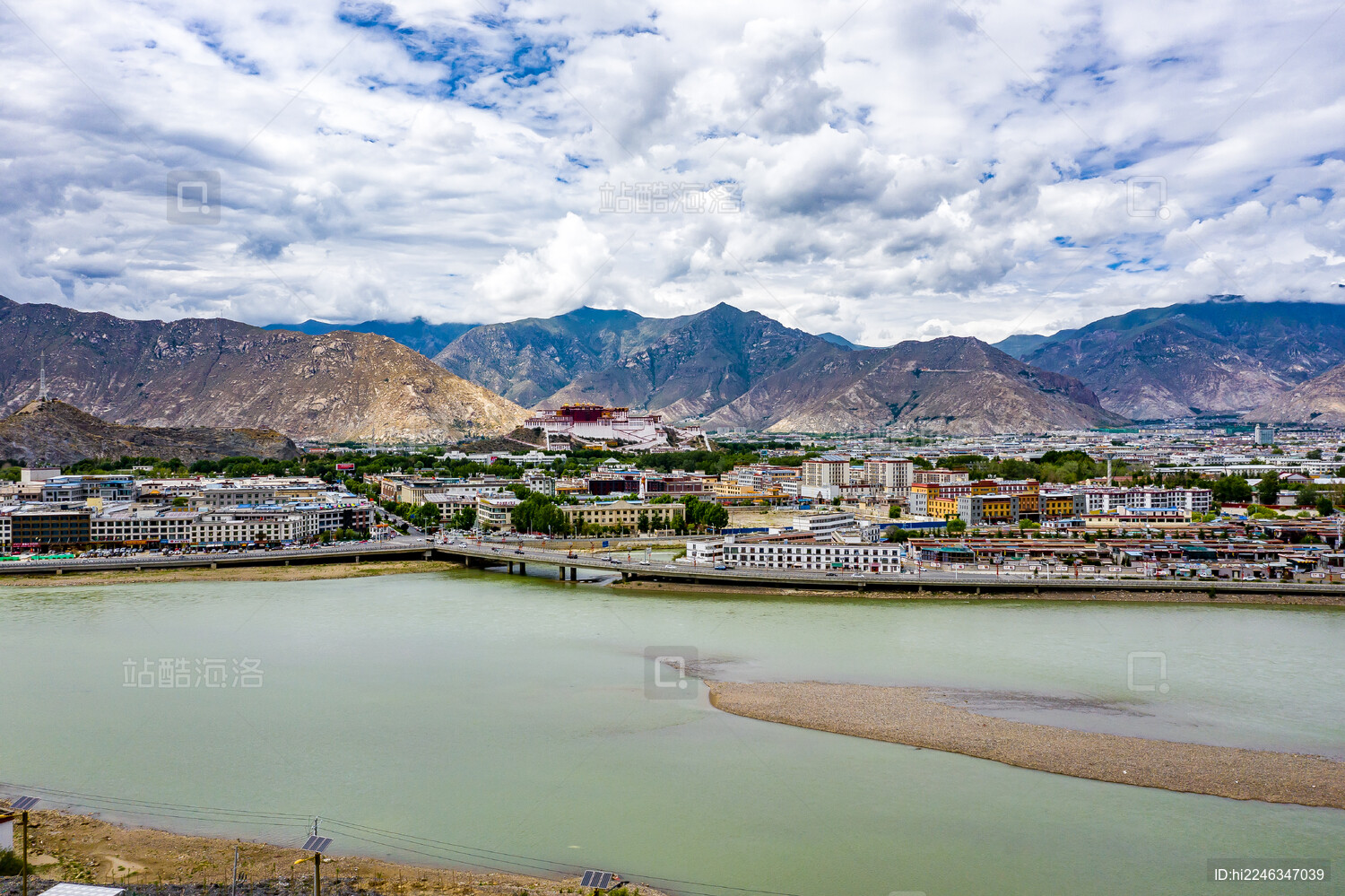 中国西藏拉萨城市航拍