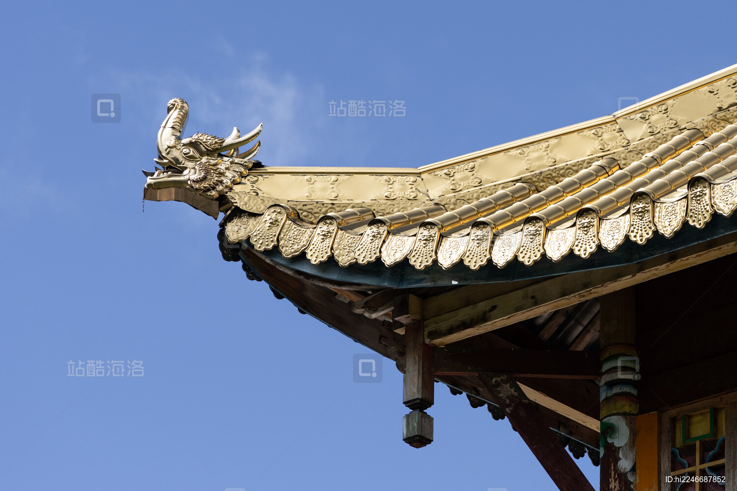 藏族寺庙象鼻龙脊兽