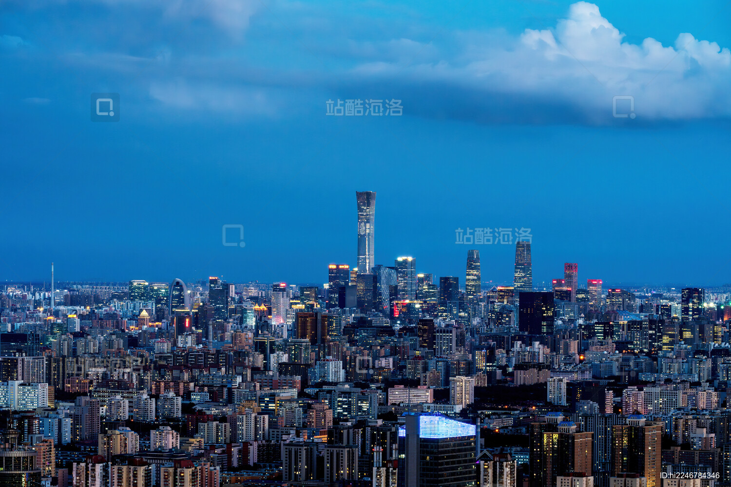 初秋北京奥林匹克塔视角拍摄CBD商务区