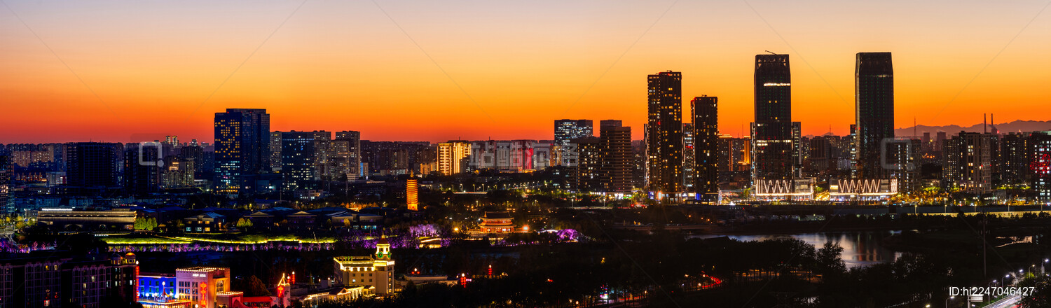 通州商务区夜景全景拼接 可见燃灯塔