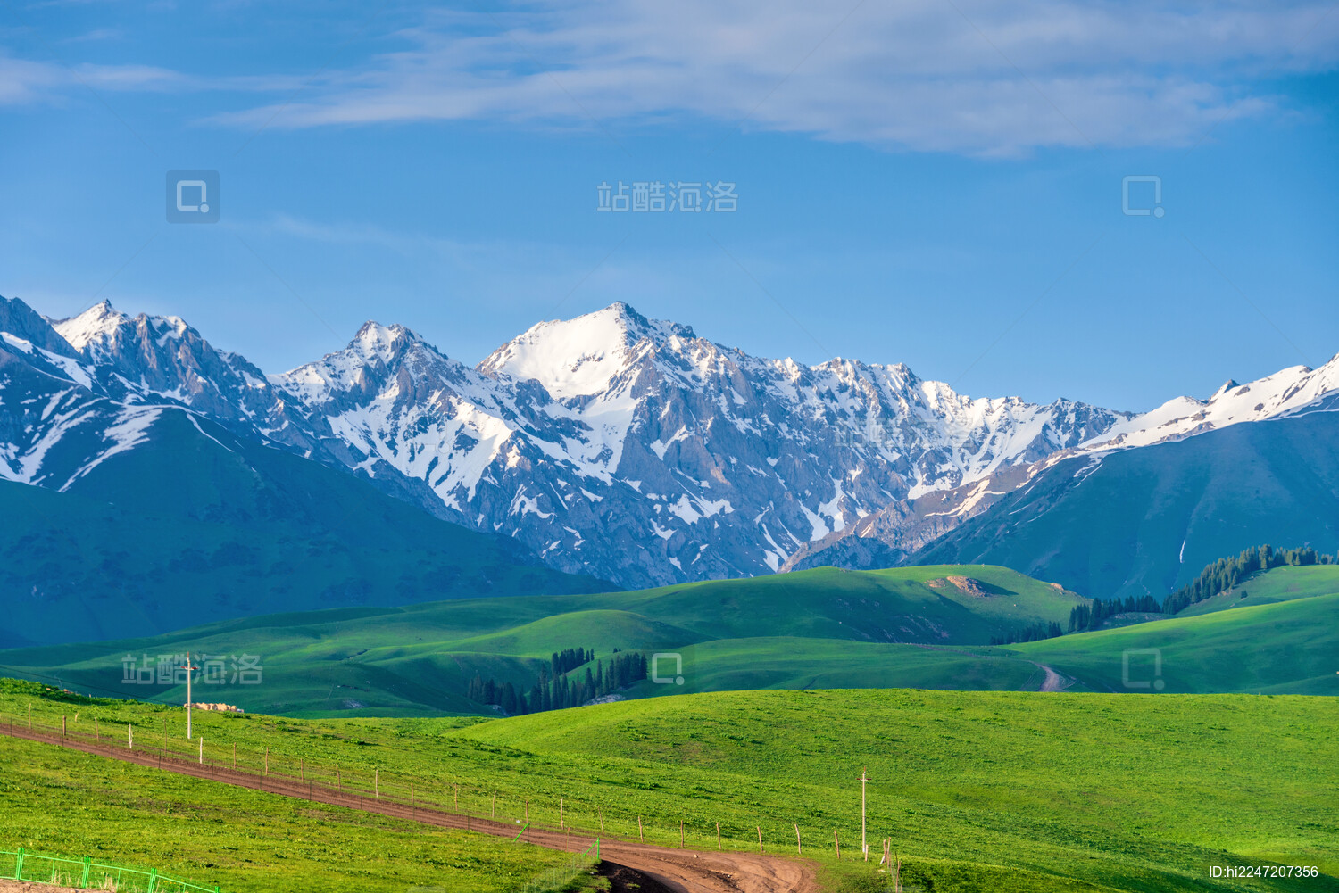中国新疆伊犁尼勒克唐布拉百里画廊风光