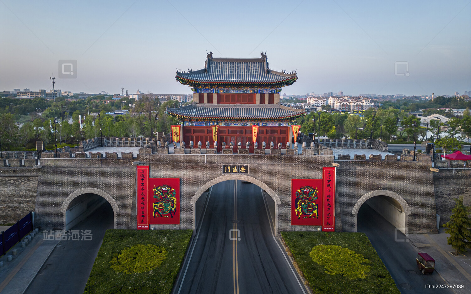 河南省开封市安远门航拍