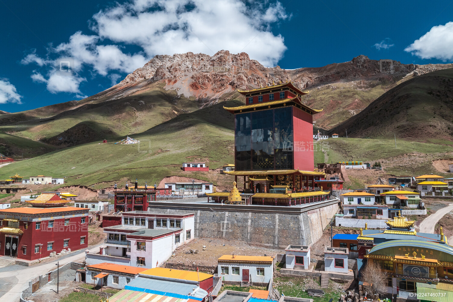 青海玉树杂多县佐青寺航拍建筑景观