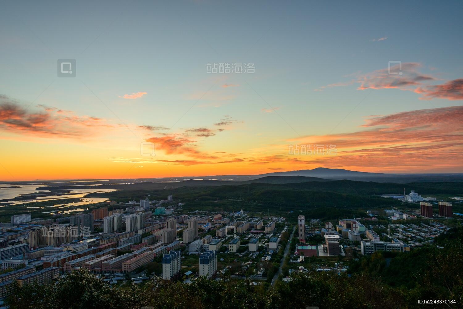 黑龙江省佳木斯市抚远市抚远镇东极阁日出