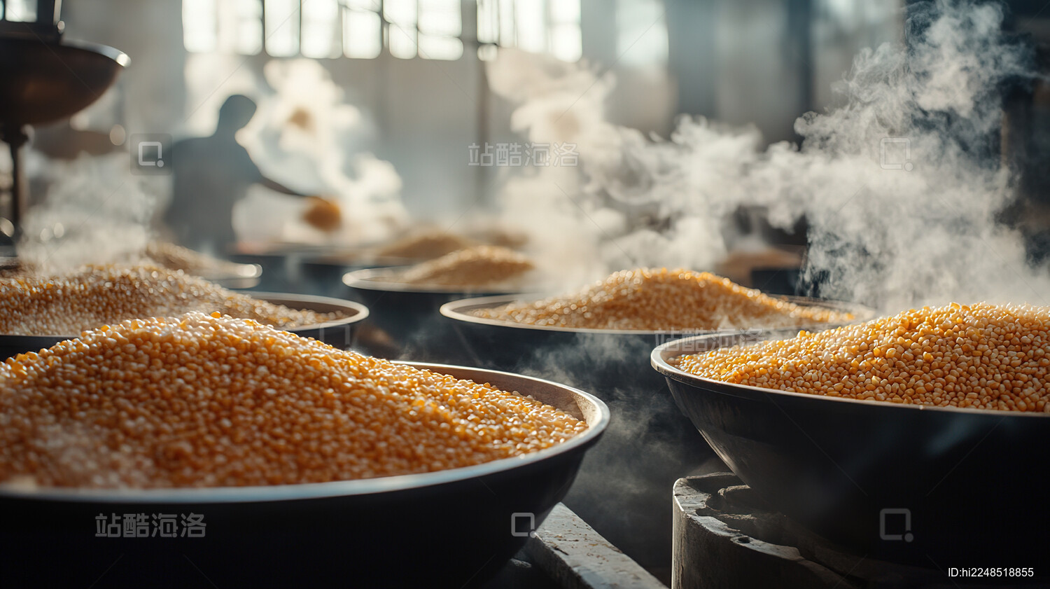 桌上碗里的米饭特写镜头