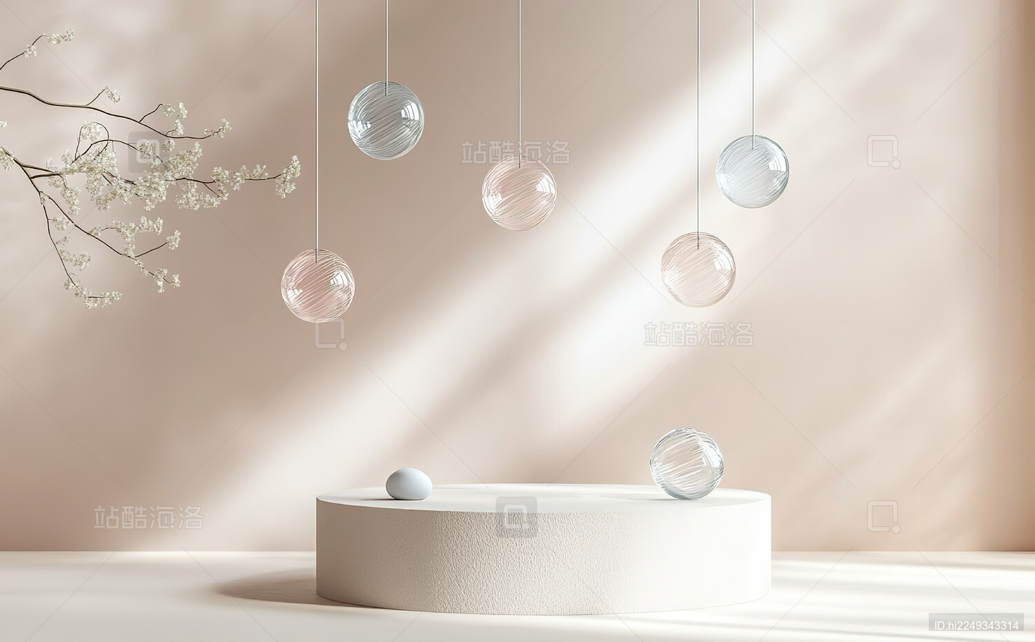 悬挂在天花板上的照明设备的低角度视图