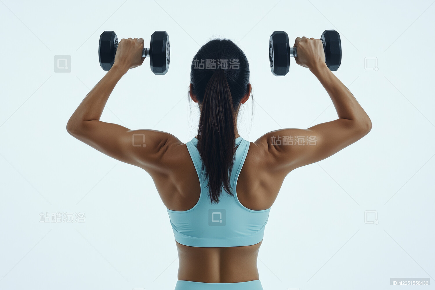 健身女性后背肌肉锻炼