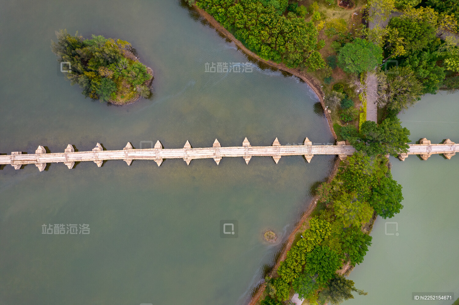 中国福建省泉州市安平桥航拍