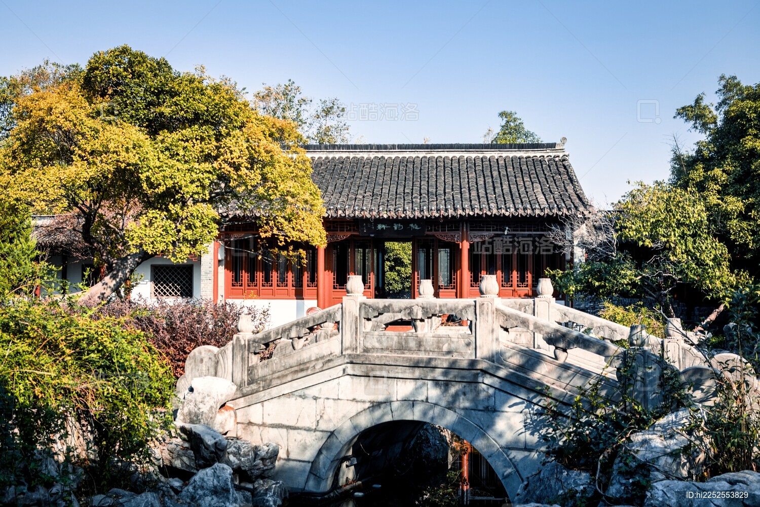 泰州桃园和孔尚任故居的秋景