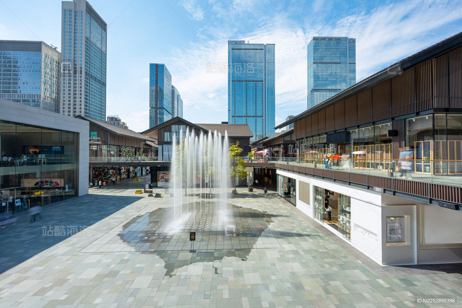 成都太古里商圈商业街步行街白昼城市风光