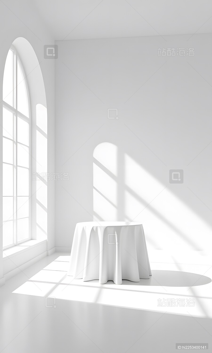 白色桌布和阳光