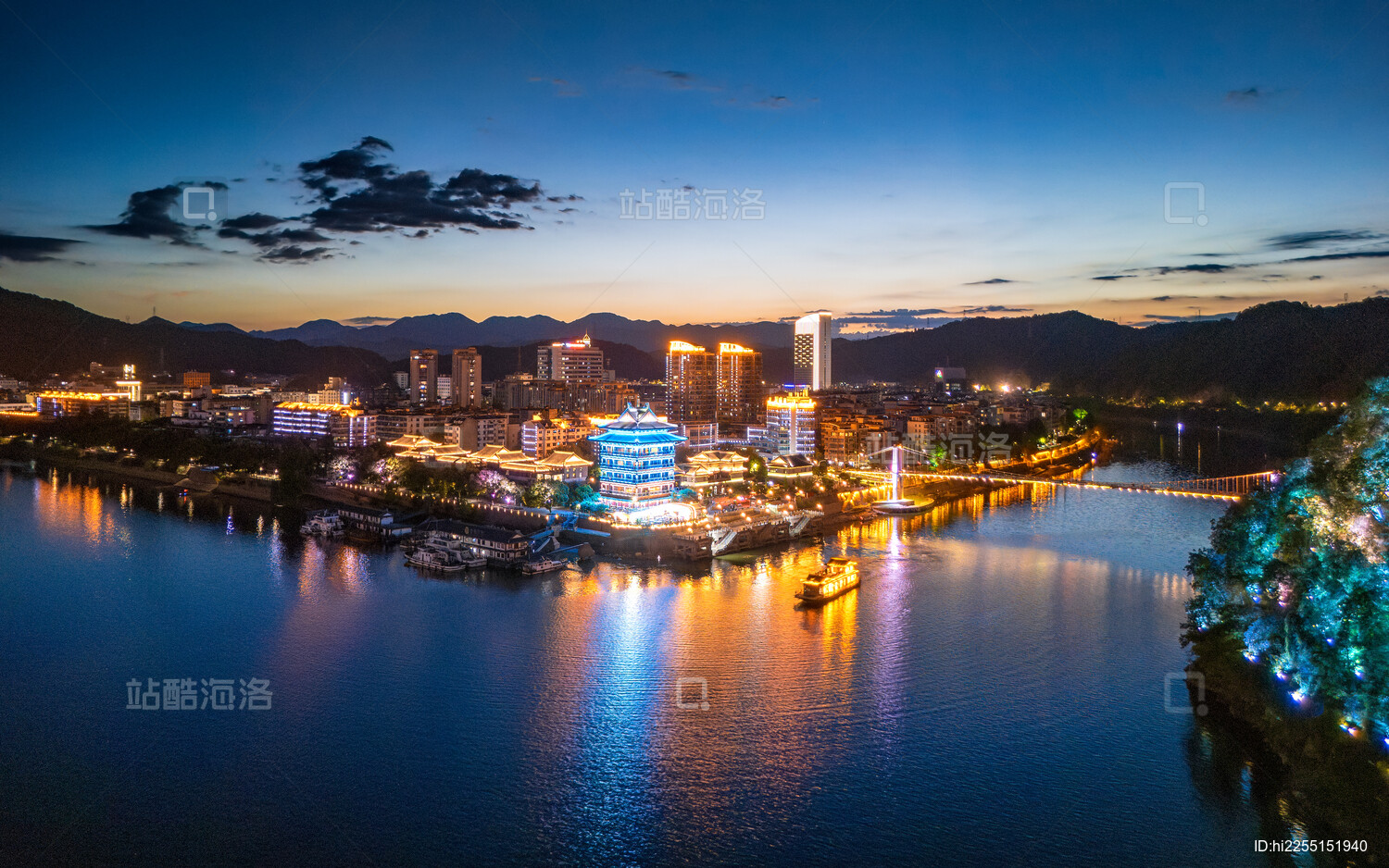 杭州市桐庐县桐君山景区航拍风光